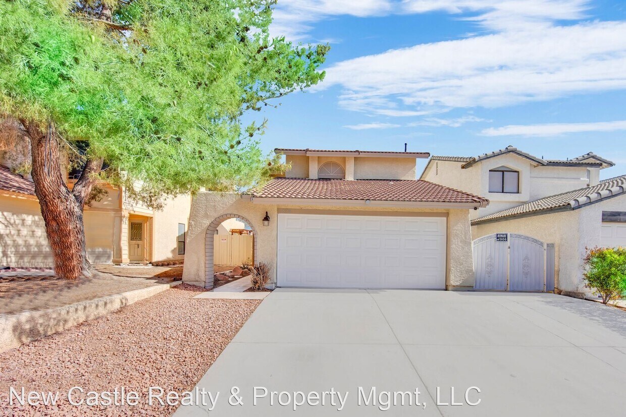 Primary Photo - 5 br, 2.5 bath House - 8136 Spur Ct.