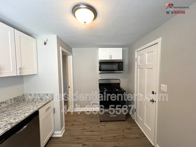 Foto del edificio - 2238 S 82nd St