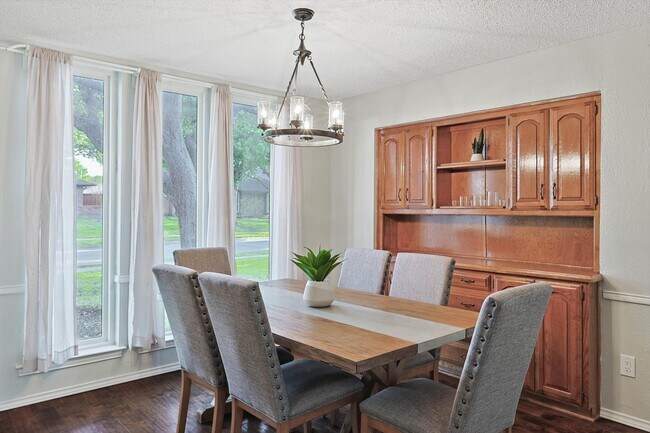 Building Photo - 2721 Crow Valley Trail