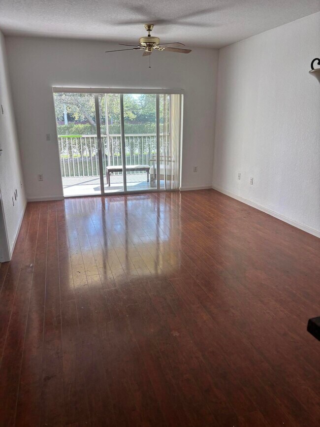 Foto del edificio - 3474 Cypress Trail