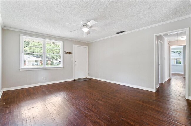 Foto del edificio - 164 June St