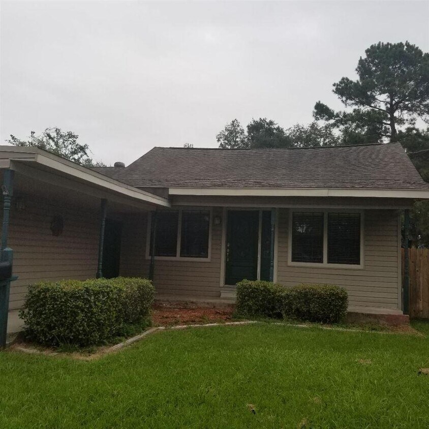 511 S 13th St, Nederland, TX 77627 House for Rent in Nederland, TX