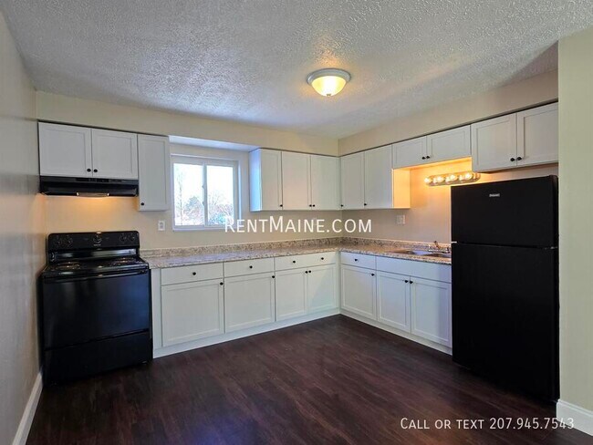 Foto del edificio - 8 Hillside Ln