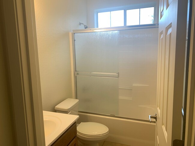 Building Photo - Unfurnished, 1-year long-term rental