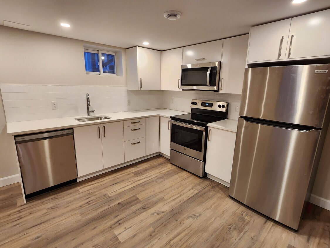 Photo principale - 2632 Hickson Cres