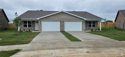Building Photo - 625 NW 68th Ave
