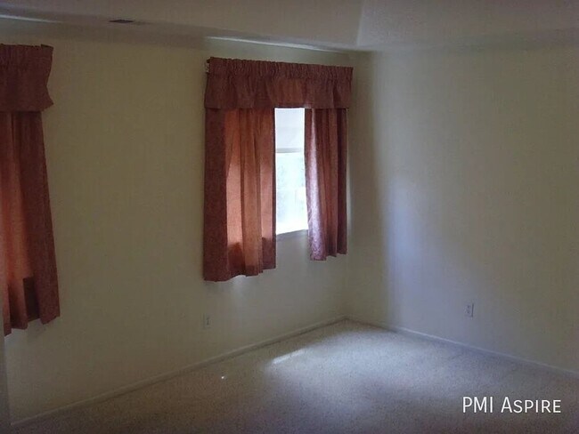 Foto del edificio - Beautiful 2-Bed/2-Bath Townhome in Longmont!