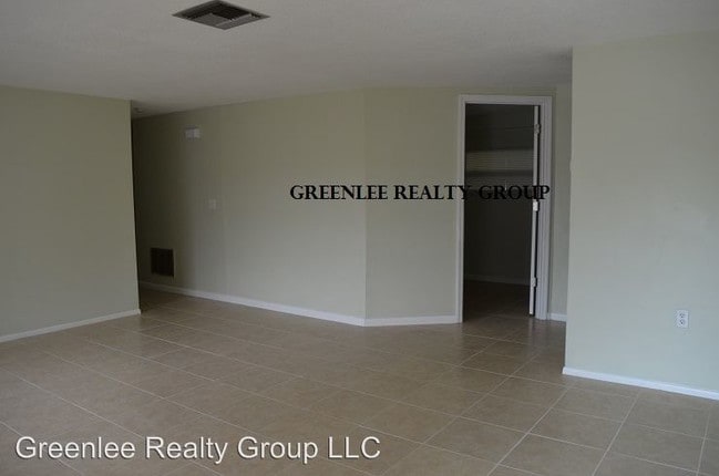 Building Photo - 3 br, 2 bath House - 3221 Topp Dr.