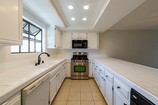 Foto del edificio - 5467 E Centralia St