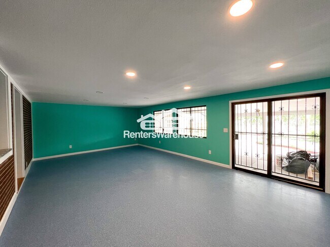 Foto del edificio - 12496 E Park Ln Dr