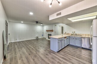 Building Photo - 4150 Sanderling Cir