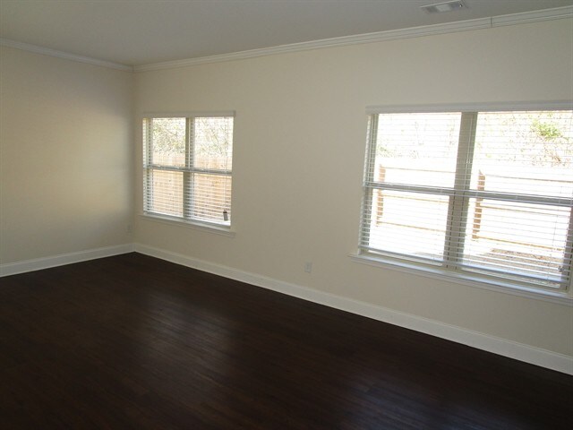 Building Photo - 2465 Beal Street