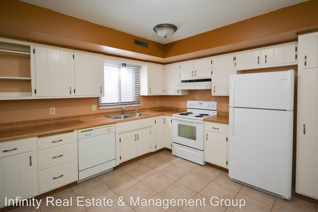 Foto del edificio - 1841 28th St NW