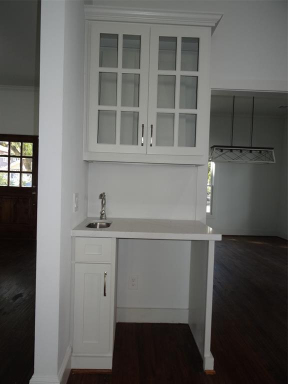 Foto del edificio - 402 S Rosemont Ave