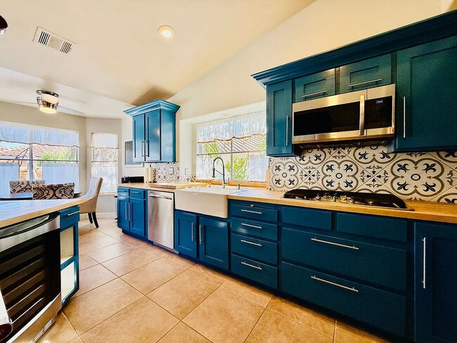 Foto del edificio - 8512 Arch Bay Ln