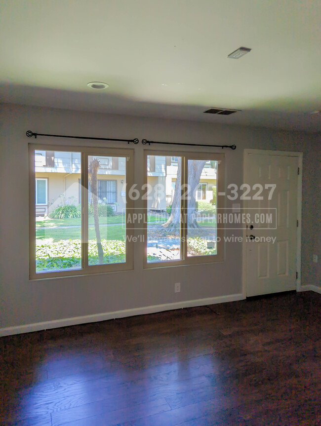Building Photo - 27864 Hummingbird Ct