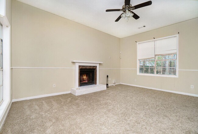 Foto del edificio - 3 Bedroom 2 Bath in Stone Mountain