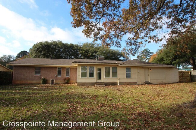 Building Photo - 3 br, 2 bath House - 3206 Silverwood Dr.