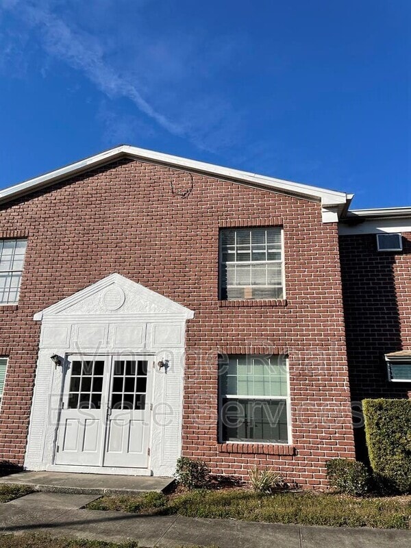 Building Photo - 1303 83rd Ave N