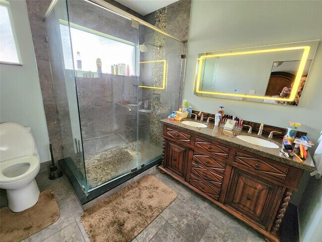 Foto del edificio - 956 NW 126th Ter