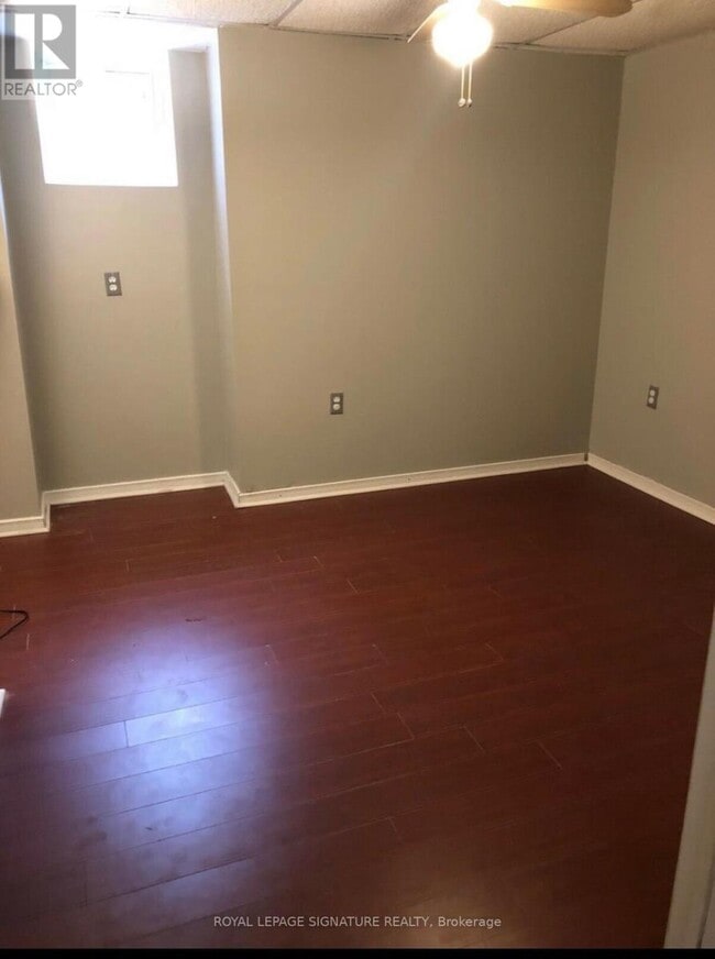 Building Photo - 622 Chartwell Ct