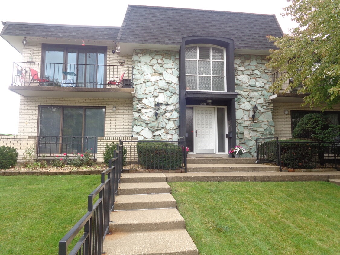 10403 S Komensky Ave Unit 105B, Oak Lawn, IL 60453 Condo for Rent in