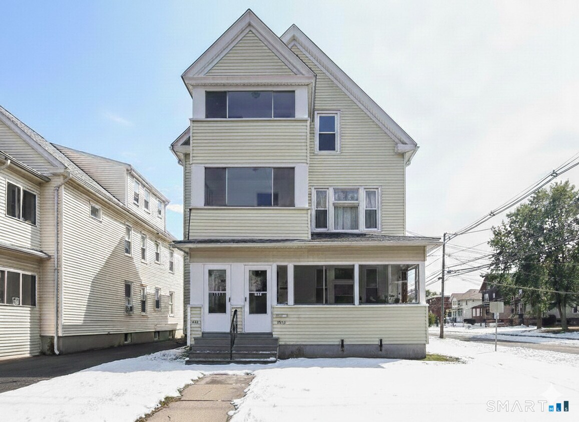 Building Photo - 1181 Boulevard