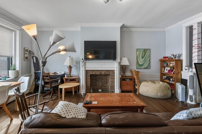 Foto del edificio - 1661 Commonwealth Ave