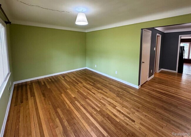 Foto del edificio - 23480 Norwood St