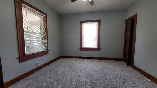 Foto del edificio - 2282 Sheldon St