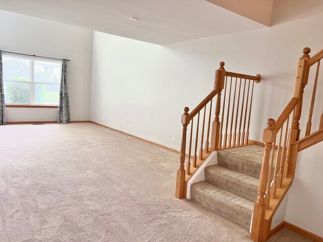 Building Photo - 3261 Cool Springs Ct