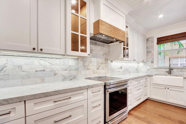 Building Photo - 2715 Ravella Way