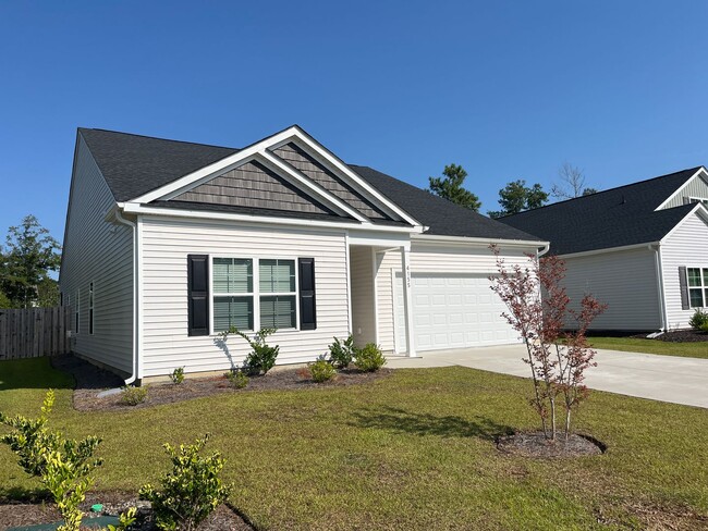 Building Photo - 5 Bedrooms in Parsons Mill!