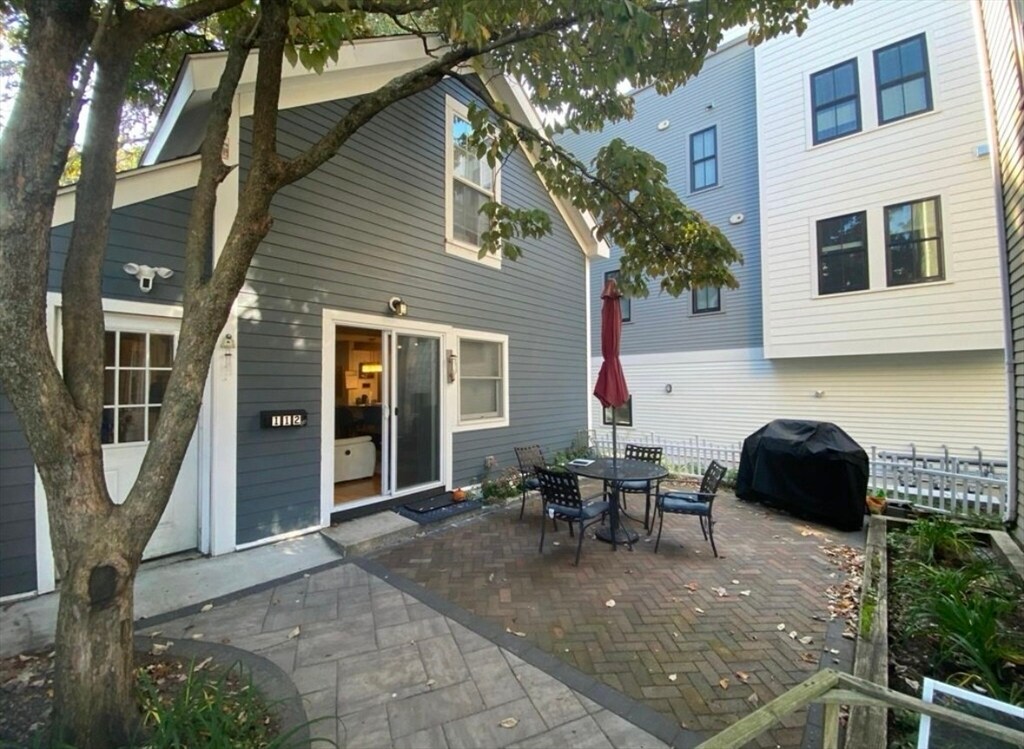 Primary Photo - 112 Brookside Ave