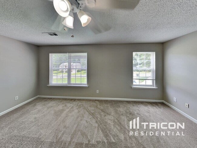 Building Photo - 78 Grandview Ln