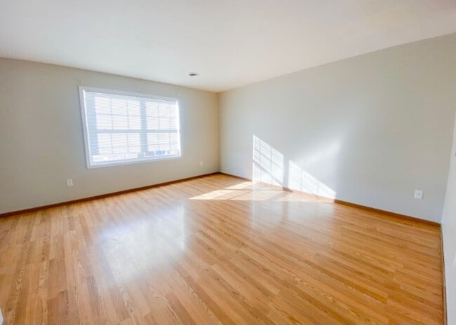 Building Photo - Italian Estates Property Management