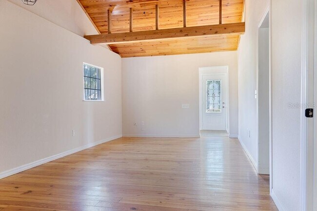 Foto del edificio - 210 Winslow Ave