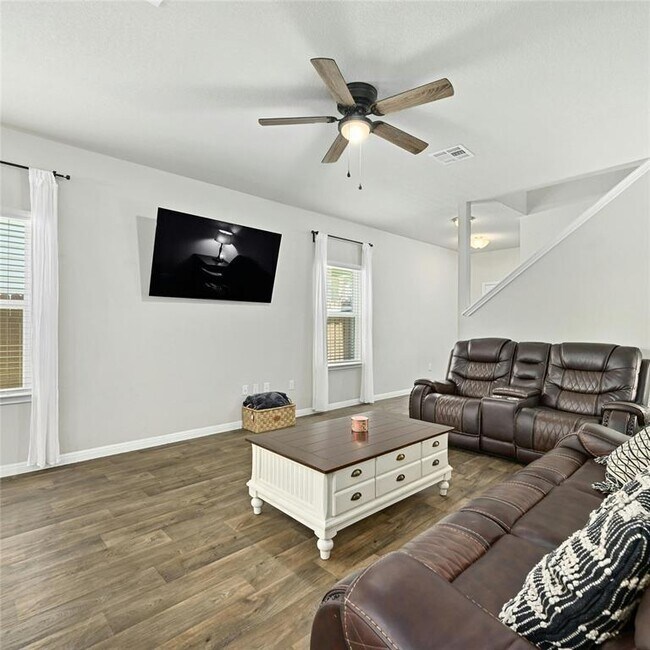 Building Photo - 324 Sandhill Piper St