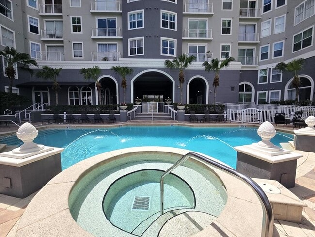 Building Photo - 700 S Harbour Island Blvd