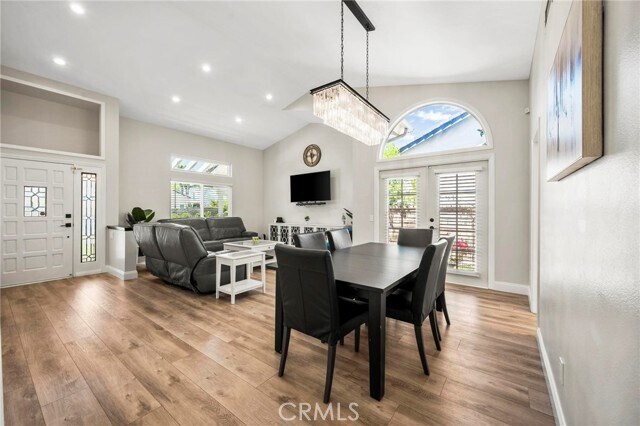 Foto del edificio - 27184 Highlands Ln