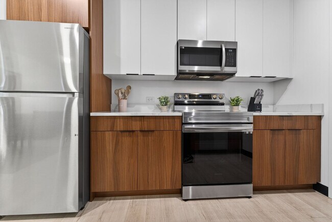 Foto del edificio - 600 Broadway-SI ID1240289P