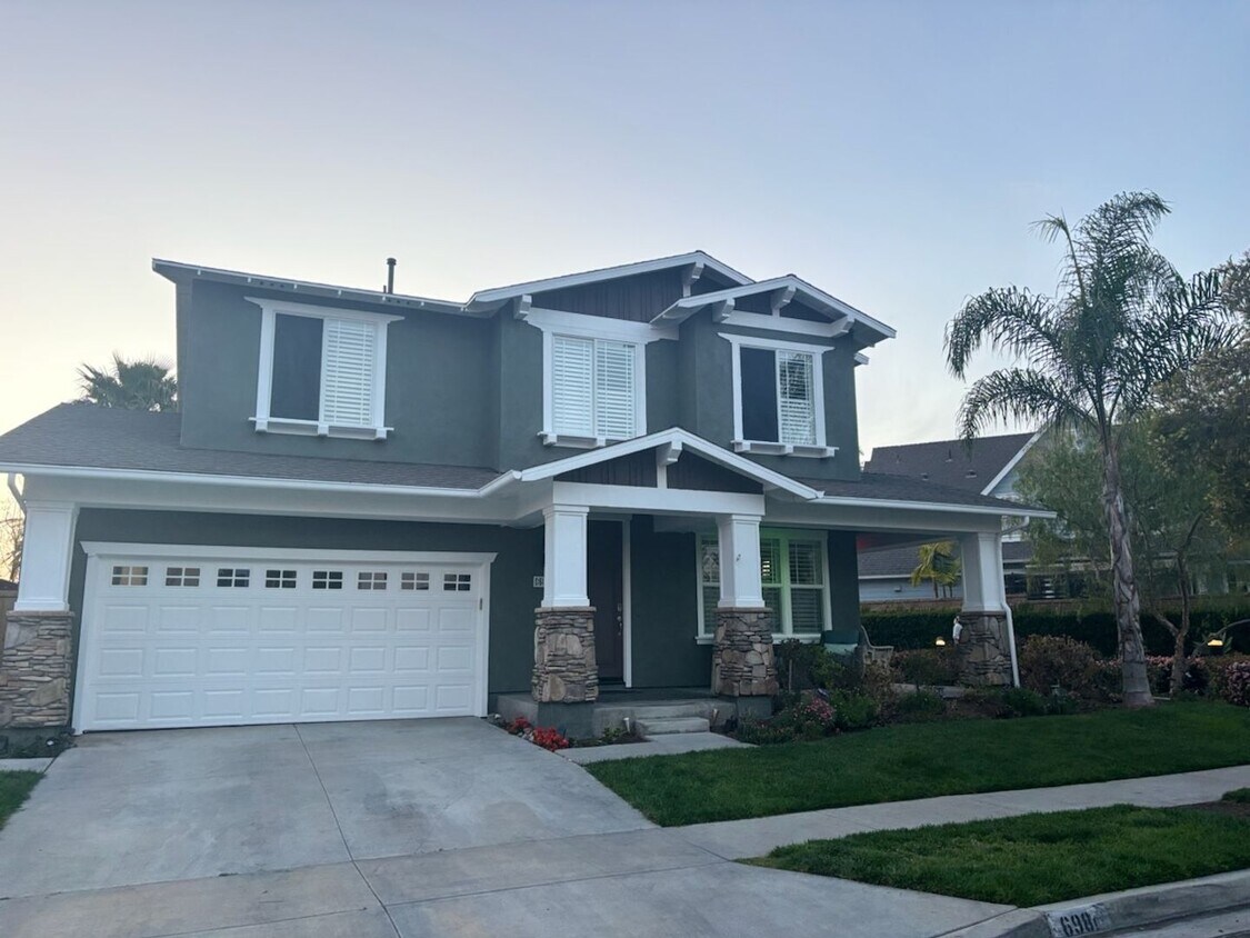 Foto del edificio - 6981 Shoreline Dr