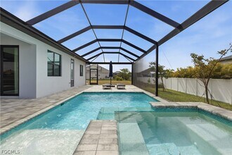 Building Photo - 1706 NW 36th Pl