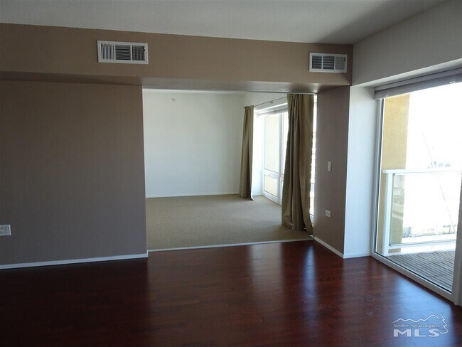 Building Photo - 255 N Sierra St