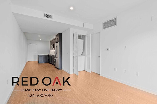 Foto del edificio - 11405 Chandler Blvd