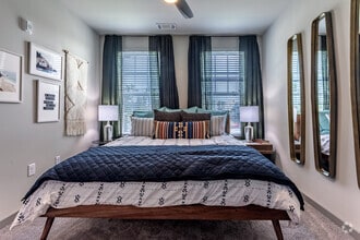 2BR, 2BA - 1020 SF - The Address Galleria