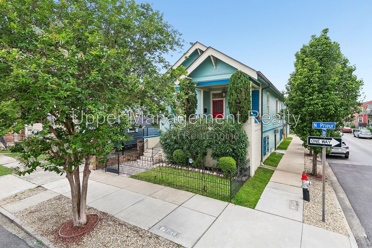 Photo - 1904 Laharpe Street