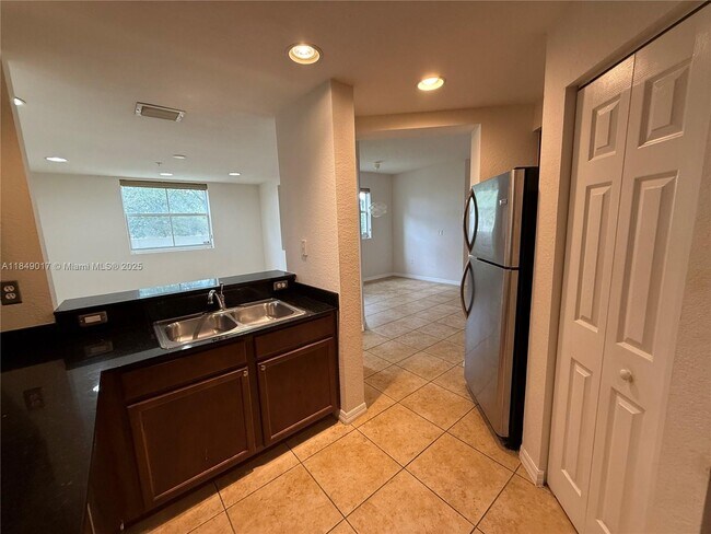 Foto del edificio - 10870 NW 88th Terrace