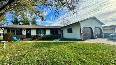 Building Photo - 6024 Campus Park Dr SE