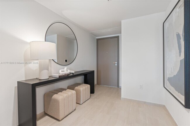 Foto del edificio - 10281 W Bay Harbor Dr